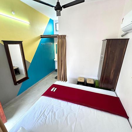 Om Lingeswaran Home Stay Тіруваннамалай Екстер'єр фото
