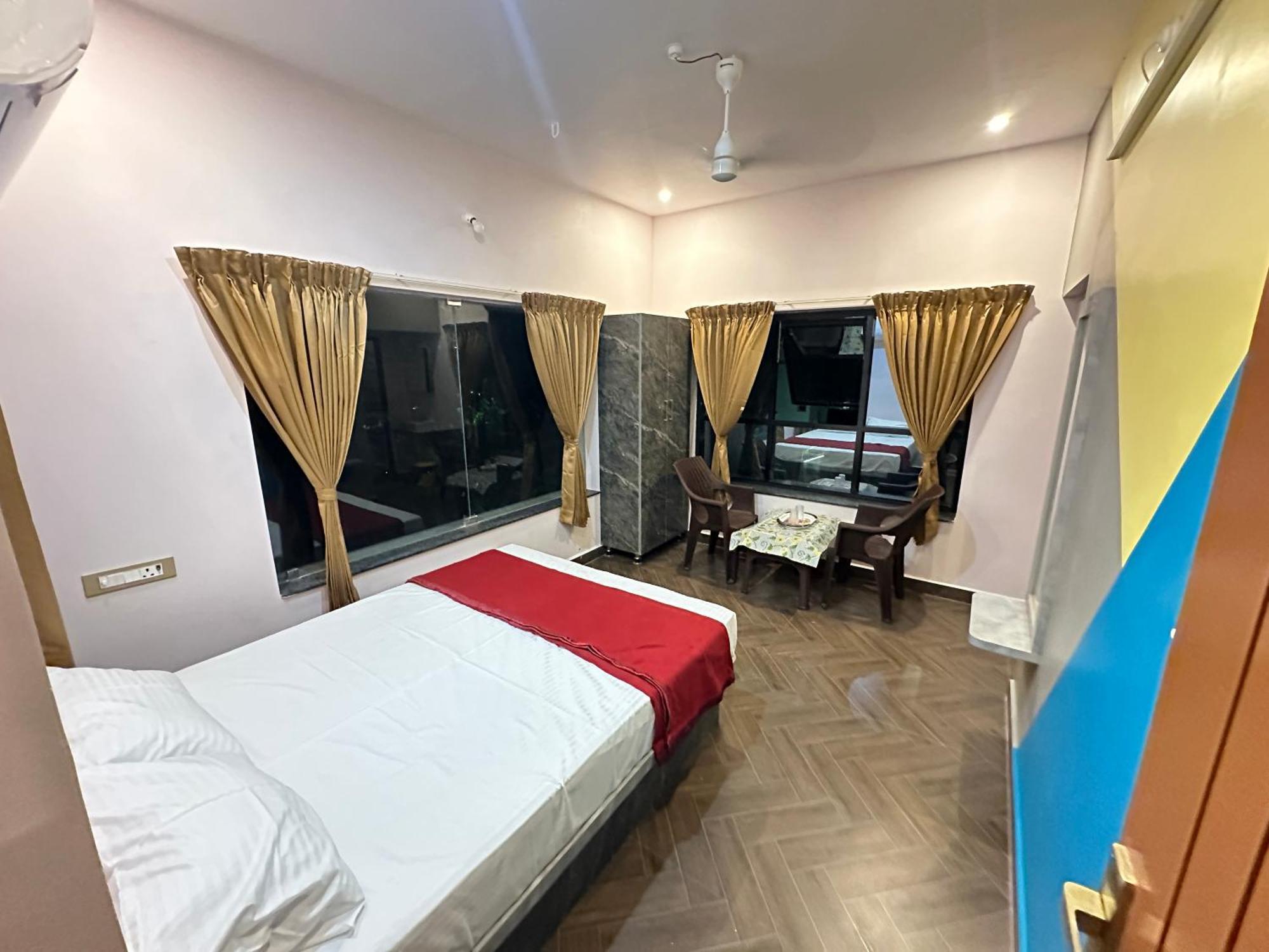 Om Lingeswaran Home Stay Тіруваннамалай Екстер'єр фото