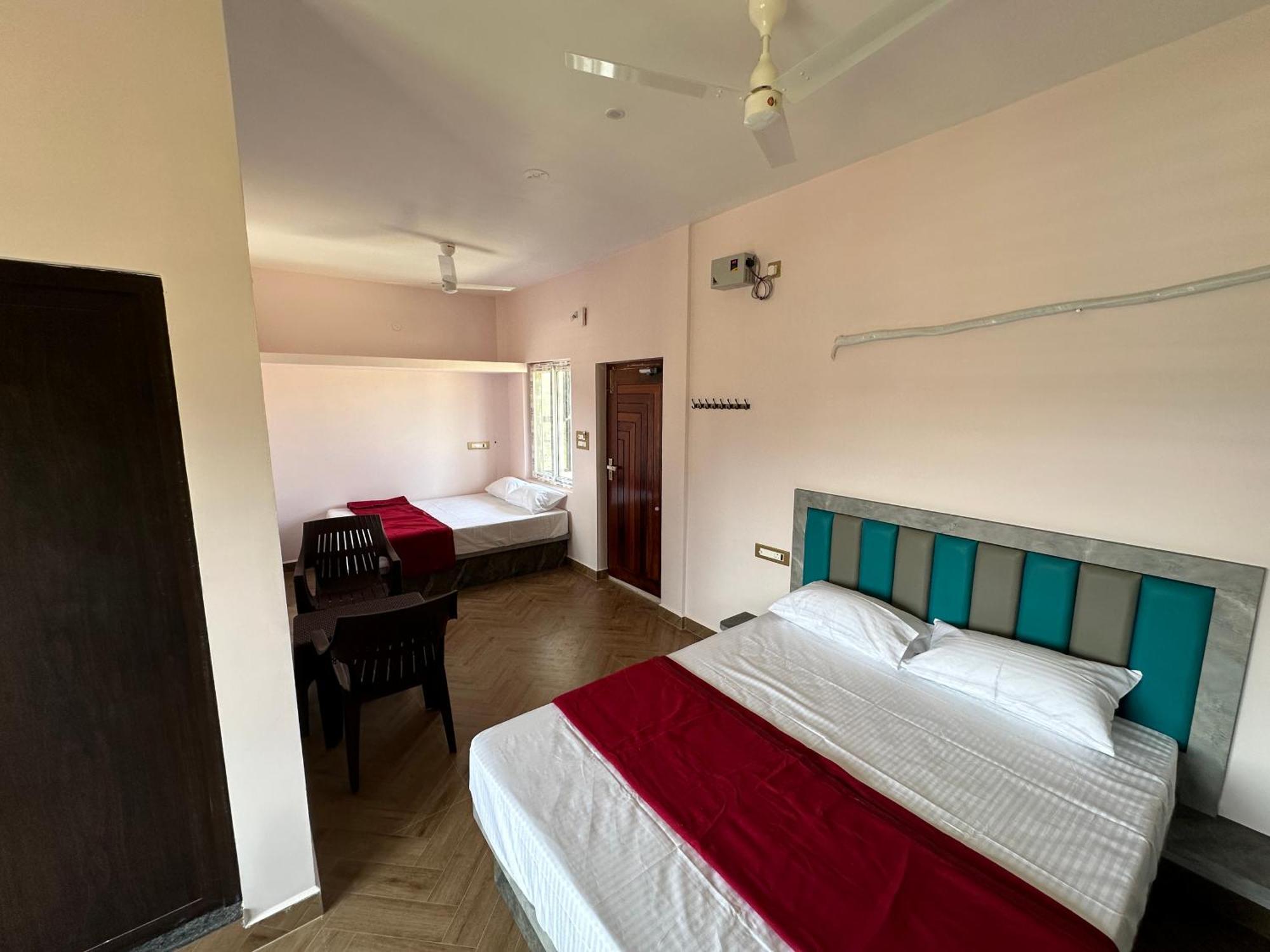 Om Lingeswaran Home Stay Тіруваннамалай Екстер'єр фото