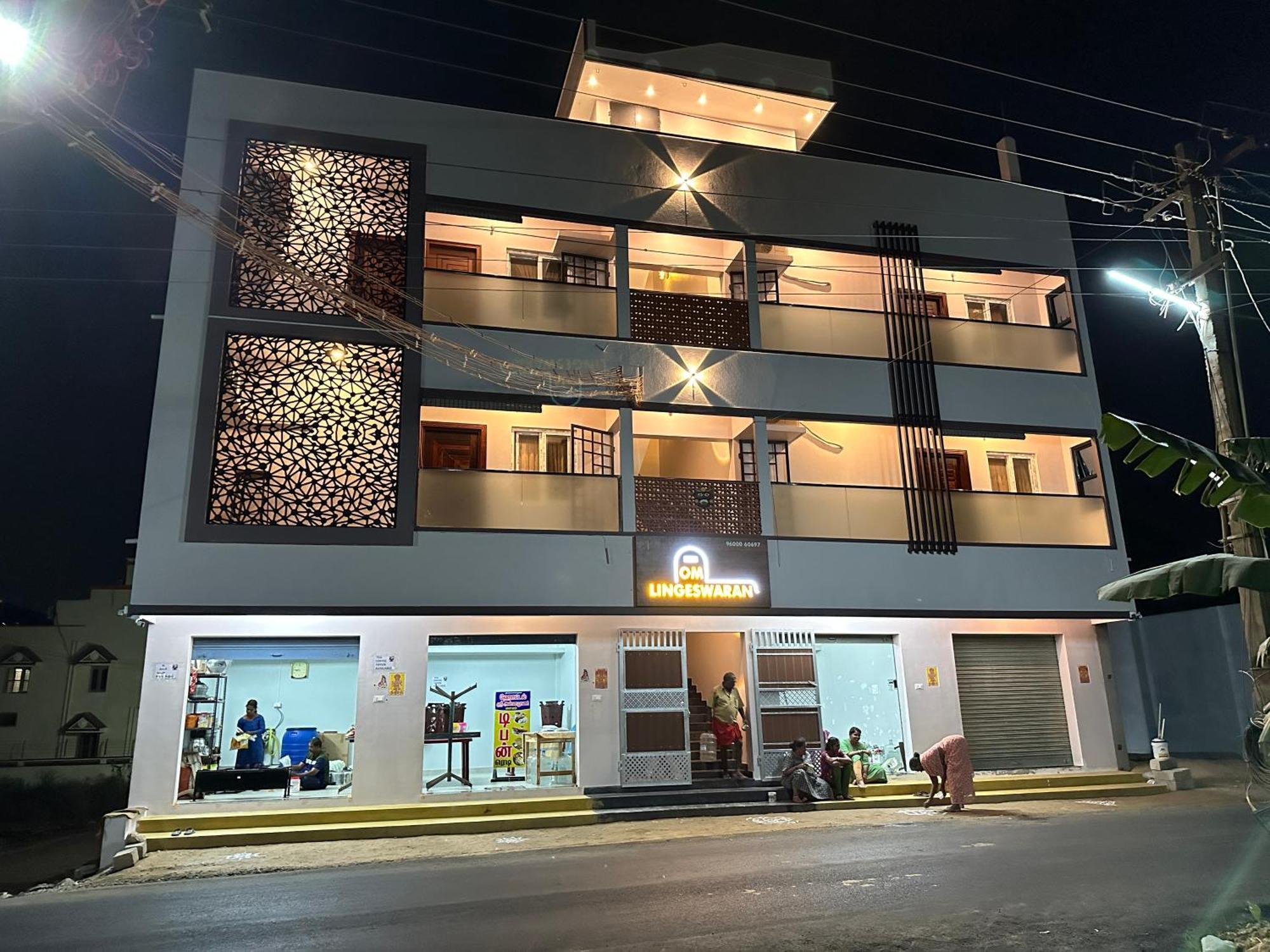 Om Lingeswaran Home Stay Тіруваннамалай Екстер'єр фото